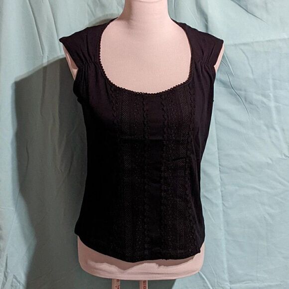 🆕NWT WHITE STAG BEAUTIFULLY EMBROIDERED BLACK TOP - S (4/6) - Picture 1 of 7